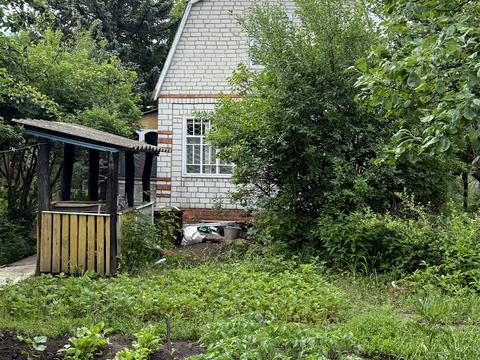 будинок за адресою с. Світанок, Комунальна