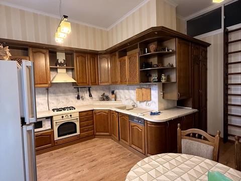 квартира за адресою Ніжинська вул., 64