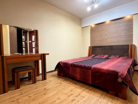 квартира за адресою Соборності вул. (Жовтнева), 50