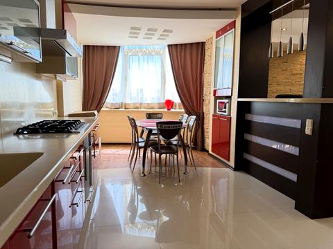 квартира за адресою Соборності вул. (Жовтнева), 50