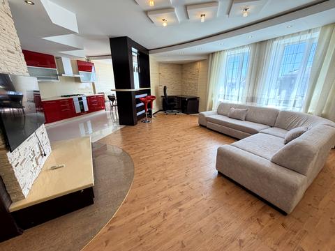 квартира за адресою Соборності вул. (Жовтнева), 50