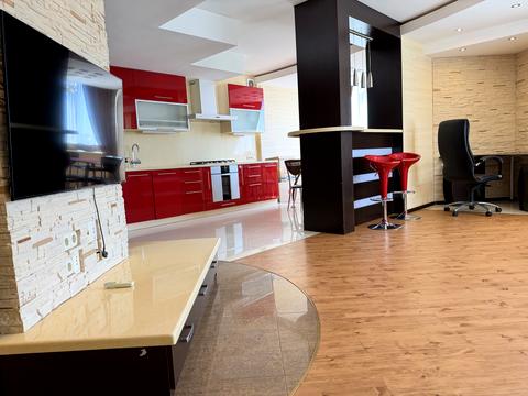квартира за адресою Соборності вул. (Жовтнева), 50