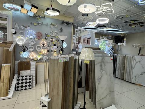 комерційна за адресою Покровська вул., 70б