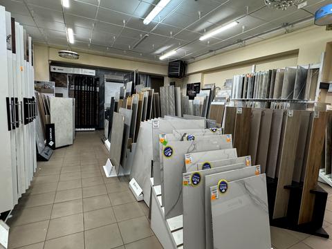 комерційна за адресою Покровська вул., 70б