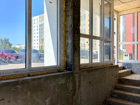 коммерческая по адресу Машинобудівників ул., 16