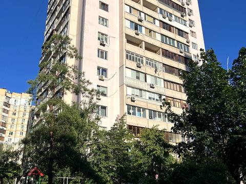 квартира по адресу Ларисы Руденко ул., 21