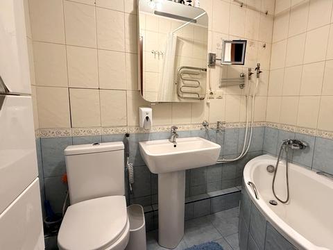 квартира за адресою Почайнинська вул., 35