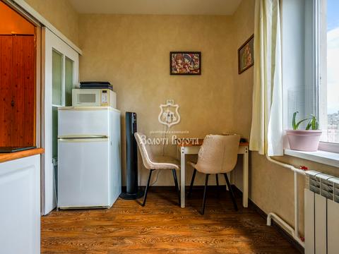 квартира по адресу Червоной Калины просп. (Владимира Маяковского), 52