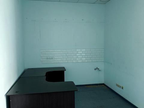 комерційна за адресою Київ, Вацлава Гавела бульв. (Івана Лепсе), 4