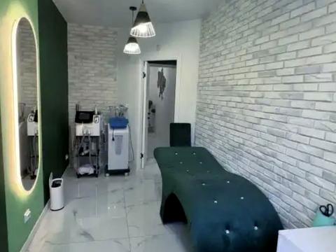 коммерческая по адресу Мономаха, 25А