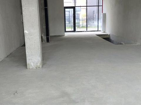 коммерческая по адресу Щирецкая ул., 30