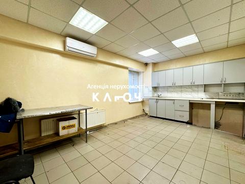 коммерческая по адресу Героев Украины ул. (Героїв Сталінграду), 12б
