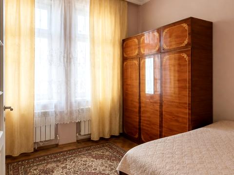 квартира за адресою Академіка Філарета Колесси вул. (), 8
