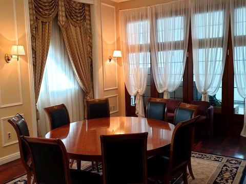 комерційна за адресою Шовковична вул., 38