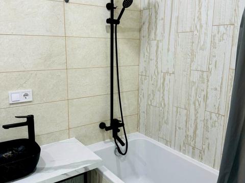 квартира за адресою Академіка Сахарова вул., 16
