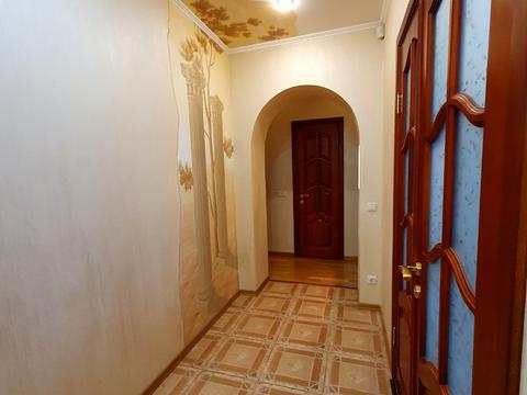 квартира за адресою Анни Ахматової вул., 16-Б