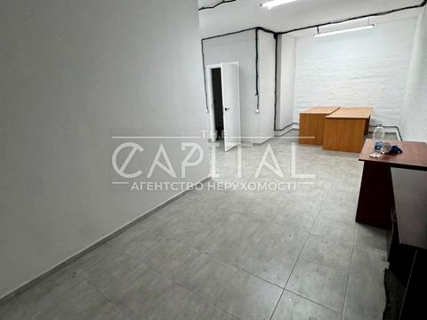 комерційна за адресою Марії Примаченко вул. (Першотравнева), 27