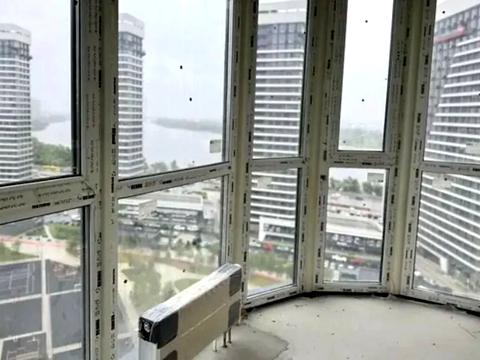 квартира за адресою Причальна вул., 10