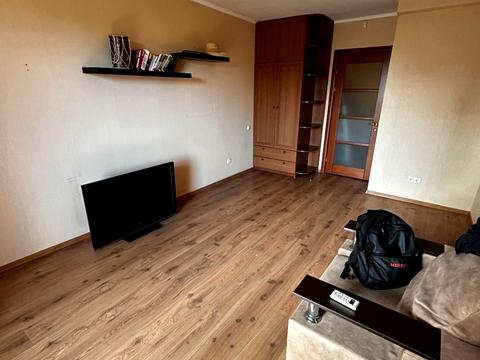 квартира за адресою Докова вул., 16