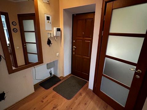 квартира за адресою Докова вул., 16