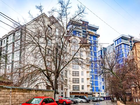 коммерческая по адресу Миколи Соловцова ул., 2А