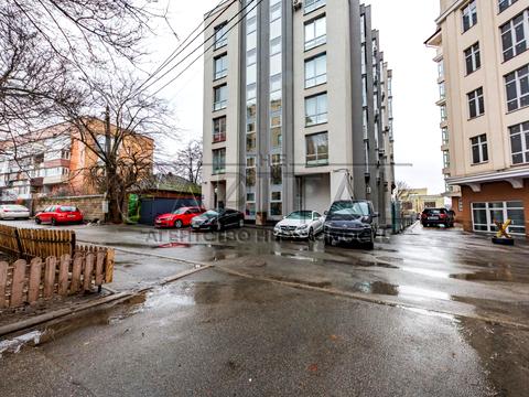 коммерческая по адресу Миколи Соловцова ул., 2А