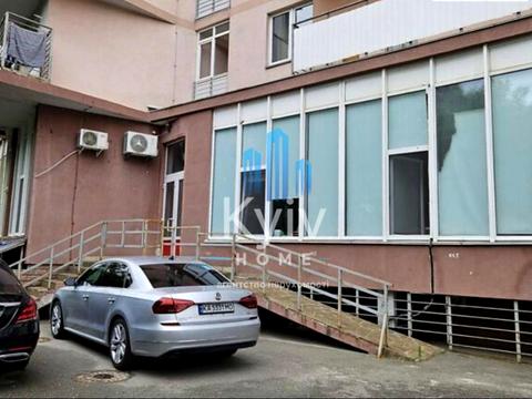 комерційна за адресою Януша Корчака вул. (Баумана), 25