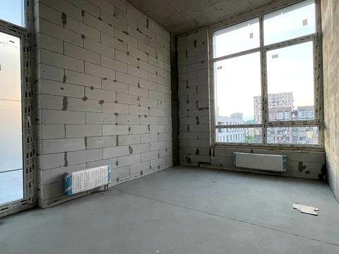 квартира за адресою Салютна вул., (Будинок 03701-03705)