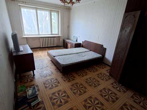квартира за адресою Князя Ярослава Мудрого просп. (Академіка Глушка), 12