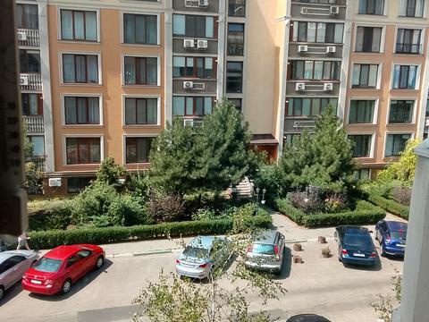 квартира за адресою Зоопаркова вул., 6
