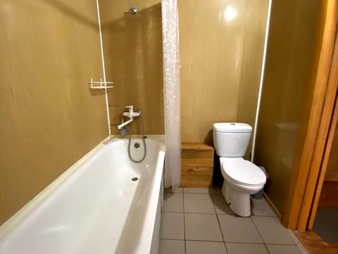 квартира за адресою Металургів просп., 21