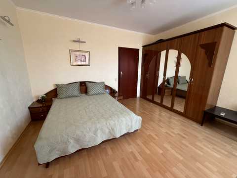 квартира по адресу Николая Амосова ул., 4