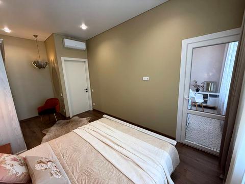 квартира за адресою Зоряний бульв., 1м