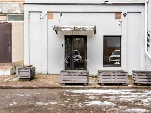 комерційна за адресою Антоновича вул. (Горького), 90-92