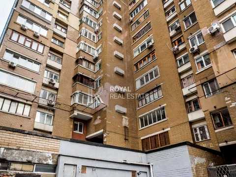 комерційна за адресою Антоновича вул. (Горького), 90-92