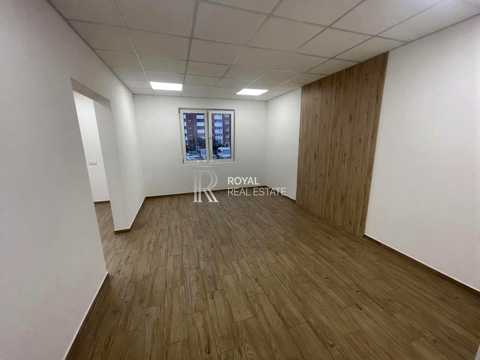комерційна за адресою Балтійський пров., 3