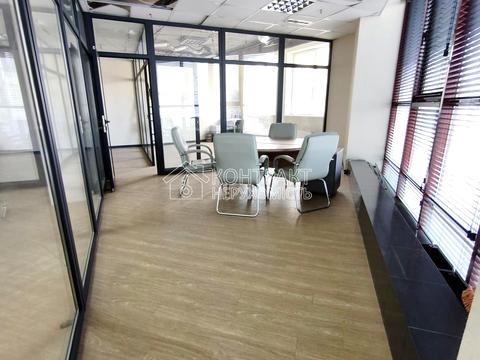 комерційна за адресою Чернишевська вул., 13