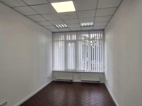 комерційна за адресою Генуезька вул., 24д к.1-3