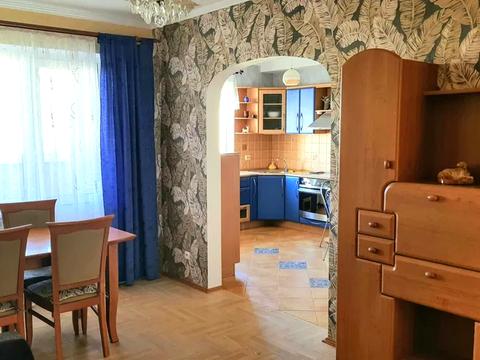 квартира за адресою Драгоманова вул., 12