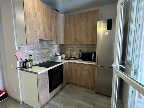 квартира за адресою смт. Авангард, Спрейса вул., 15