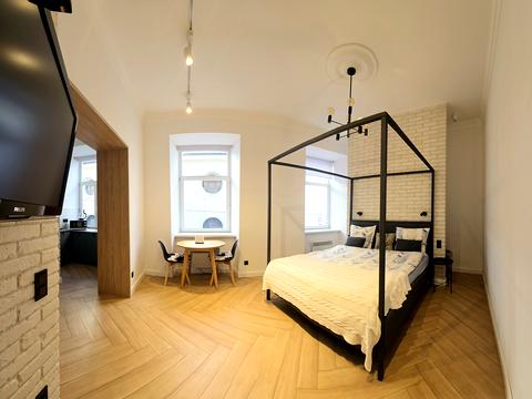 квартира по адресу Корнякта ул., 1