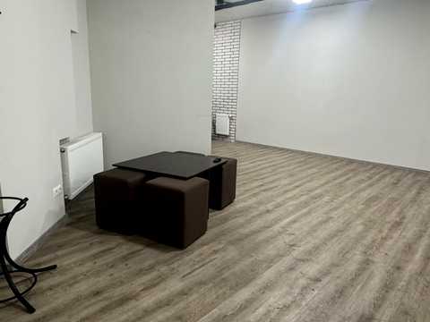 комерційна за адресою Університетська вул., 2ф/2