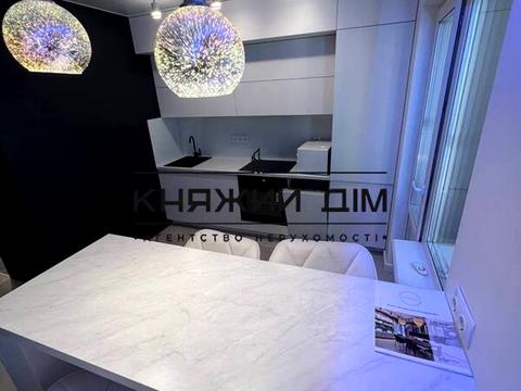 квартира за адресою Вишняківська вул., 2