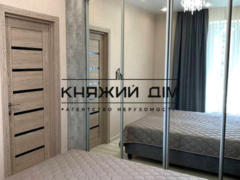 квартира за адресою Героїв Крут вул., 4