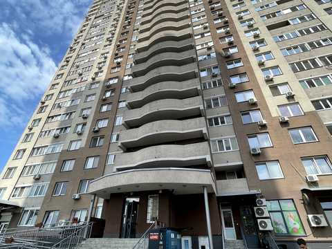 квартира за адресою Соломії Крушельницької вул., 13