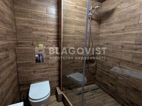 квартира за адресою Вишняківська вул., 4