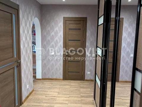 квартира за адресою Вишняківська вул., 4