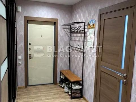 квартира за адресою Вишняківська вул., 4
