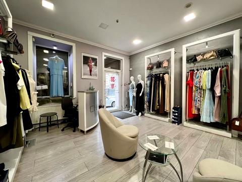 комерційна за адресою Івана Франка вул., 49