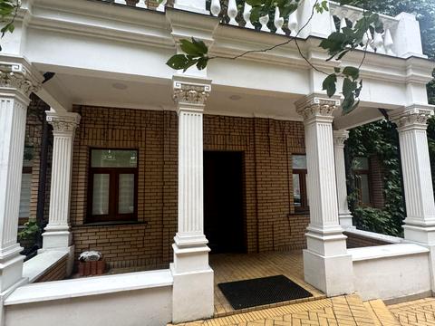 коммерческая по адресу Жилянская ул., 72